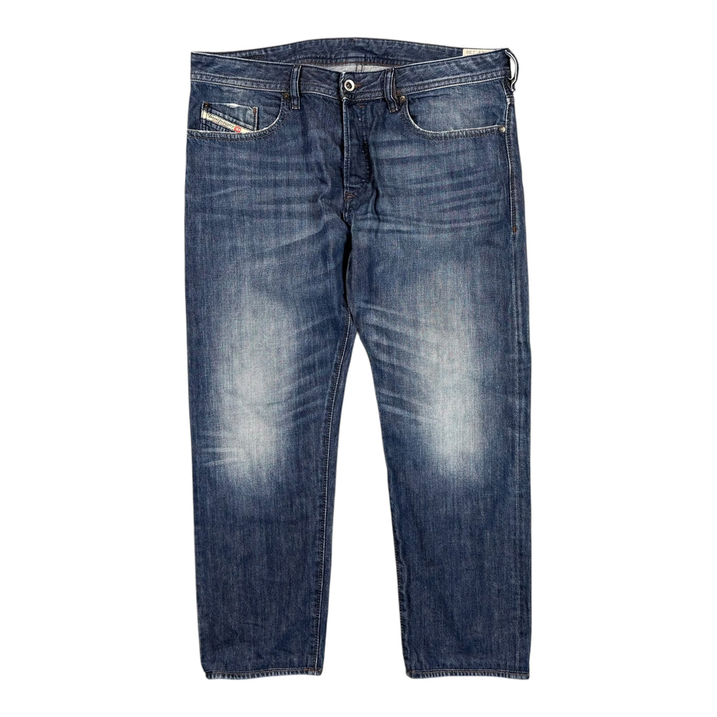 Straight Jeans