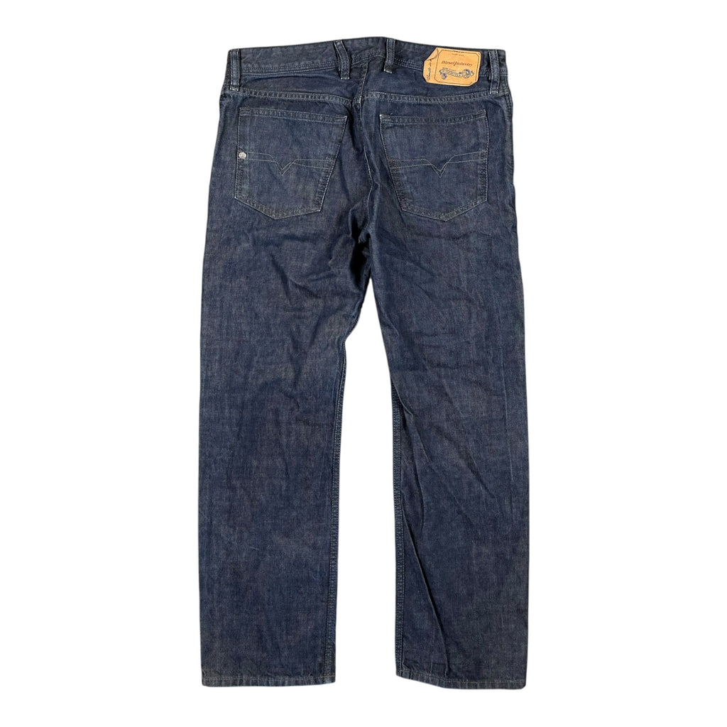 Straight Jeans