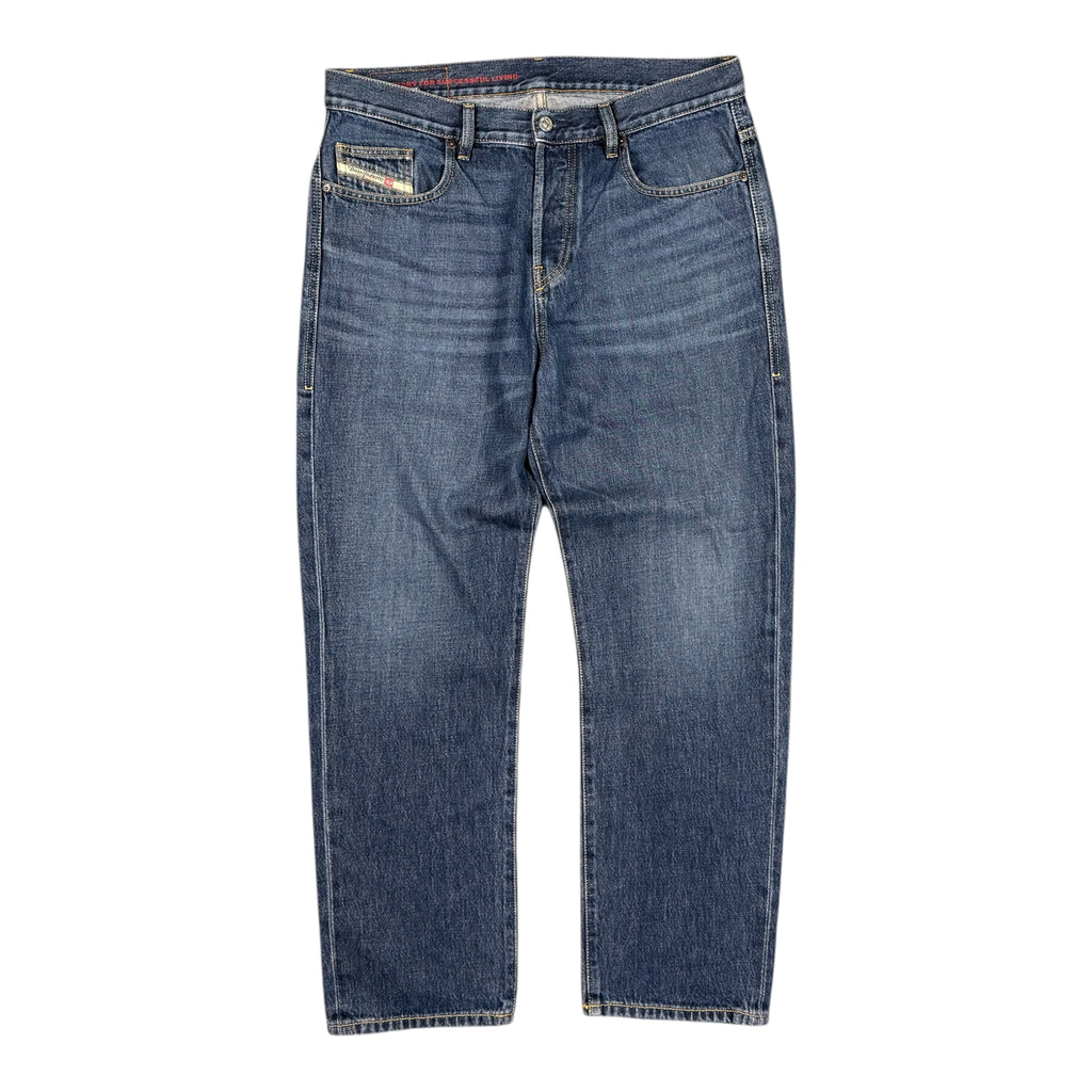 Straight Jeans
