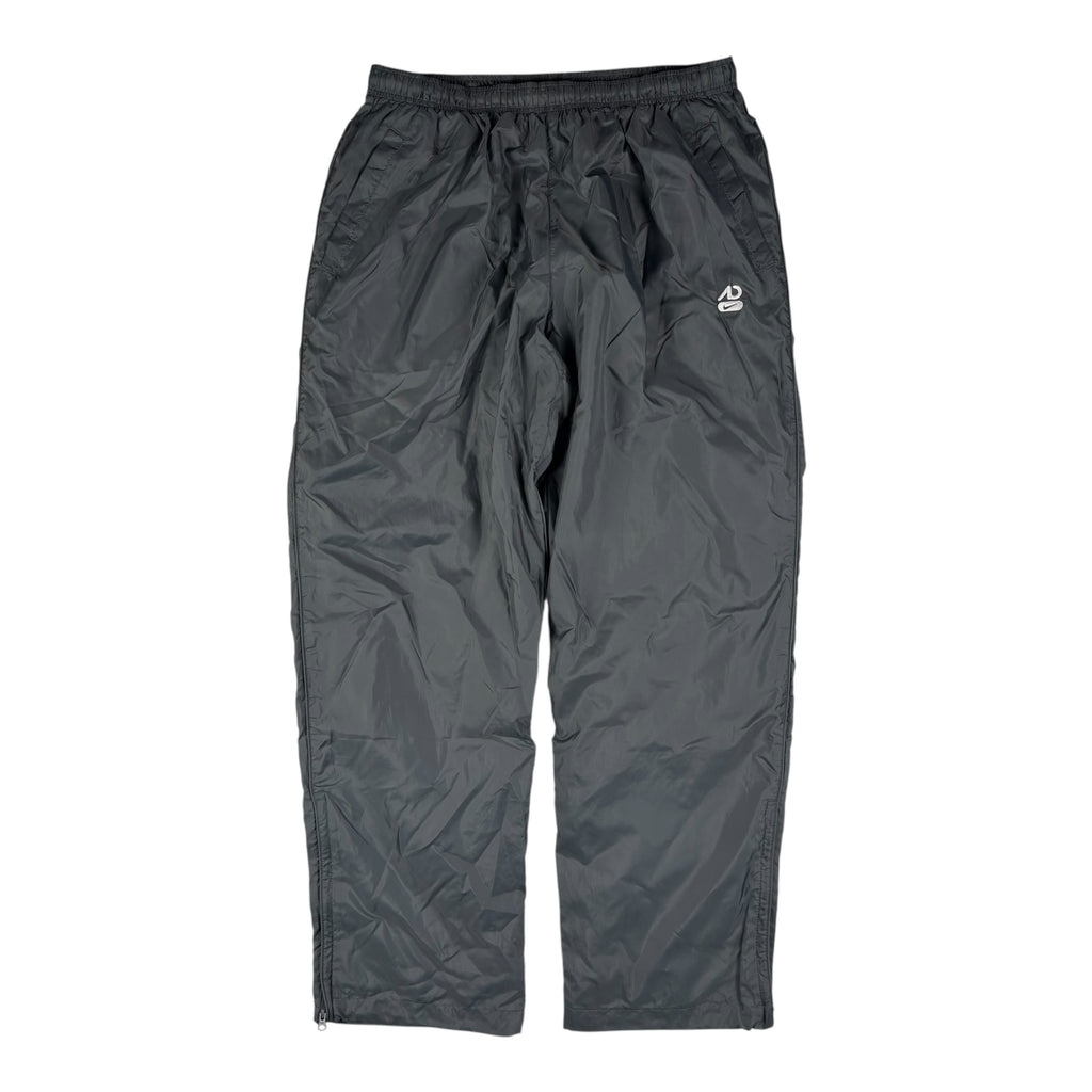 Trackpants