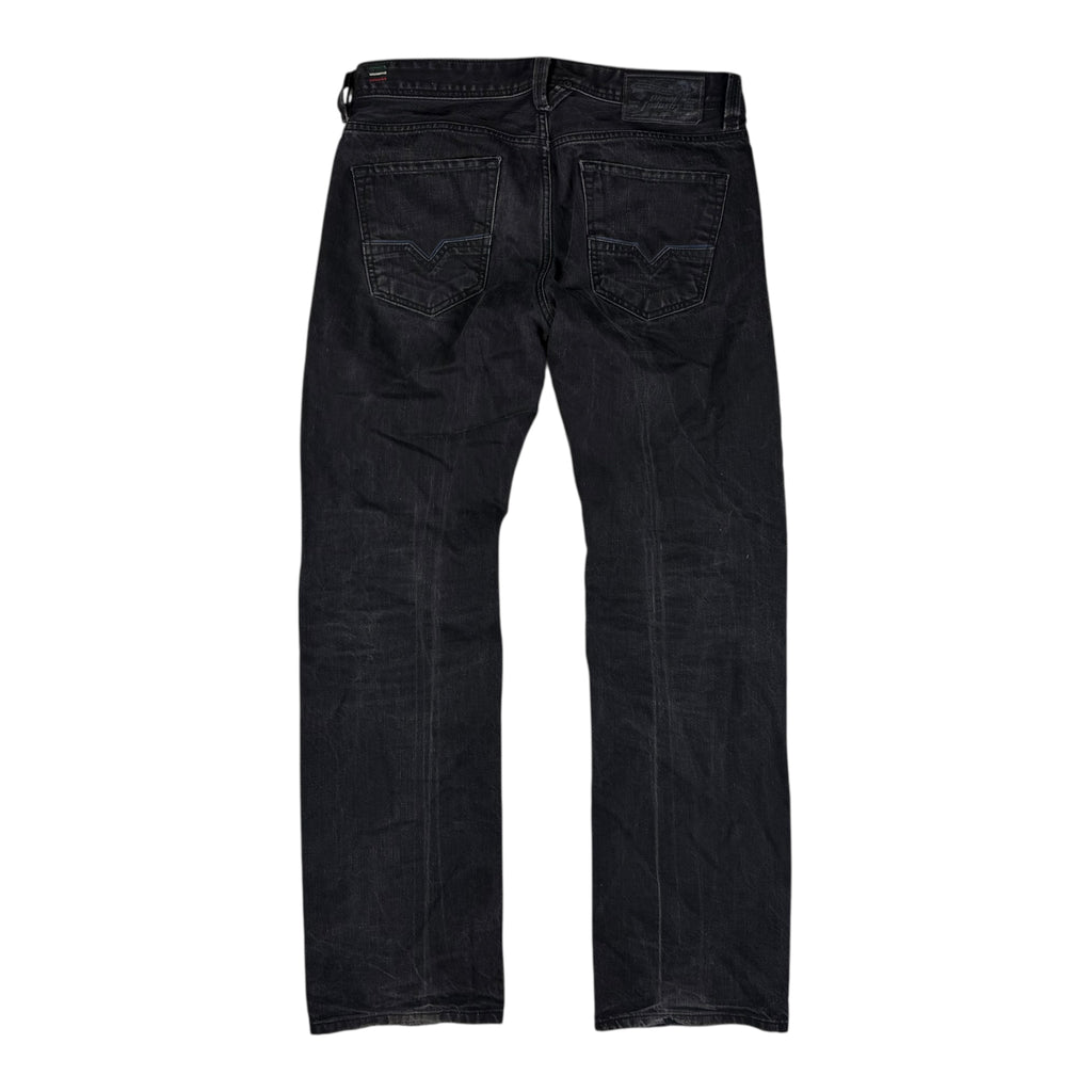 Straight Jeans