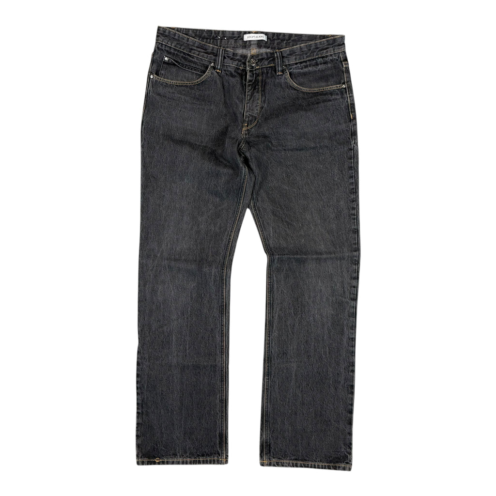 Straight Jeans