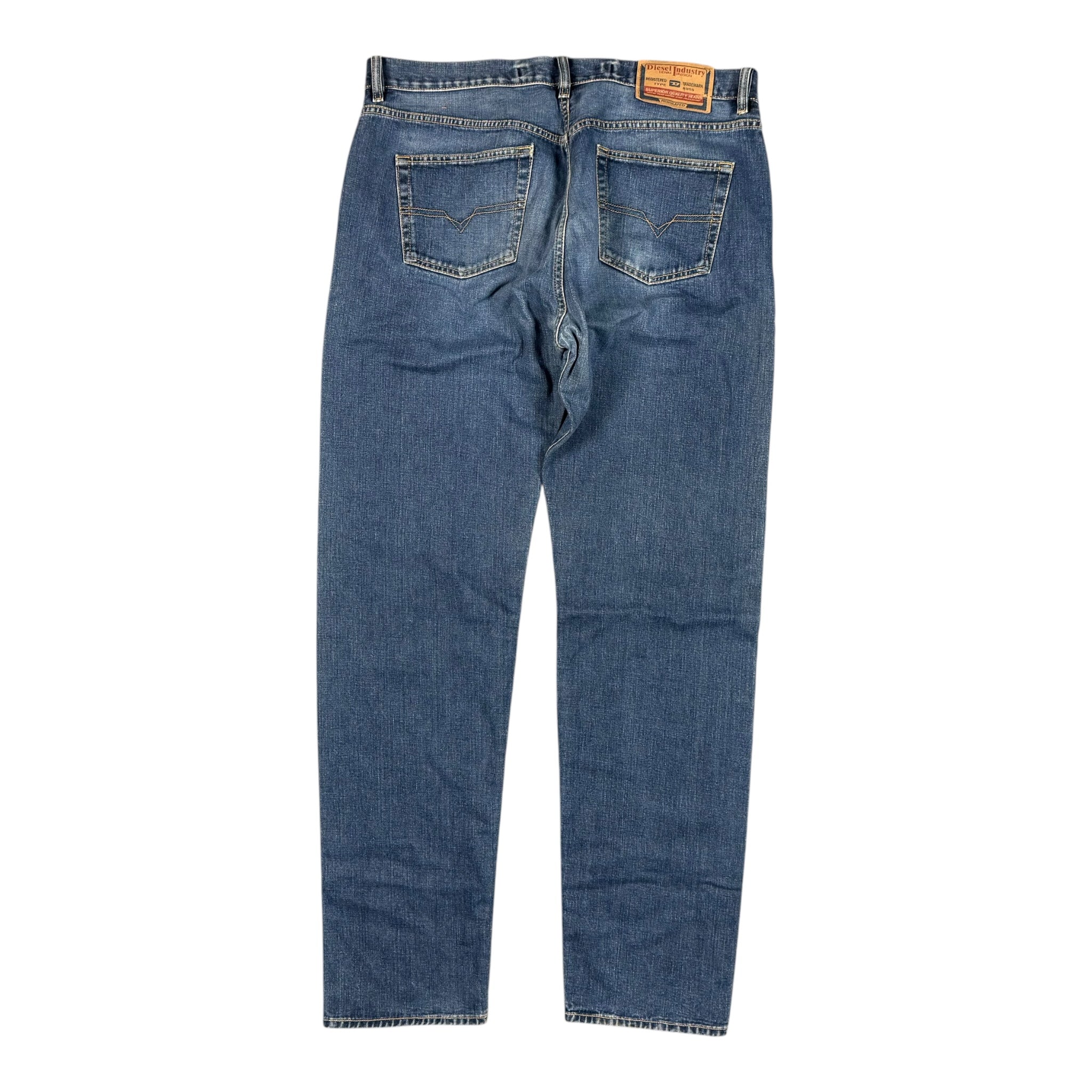 Straight Jeans