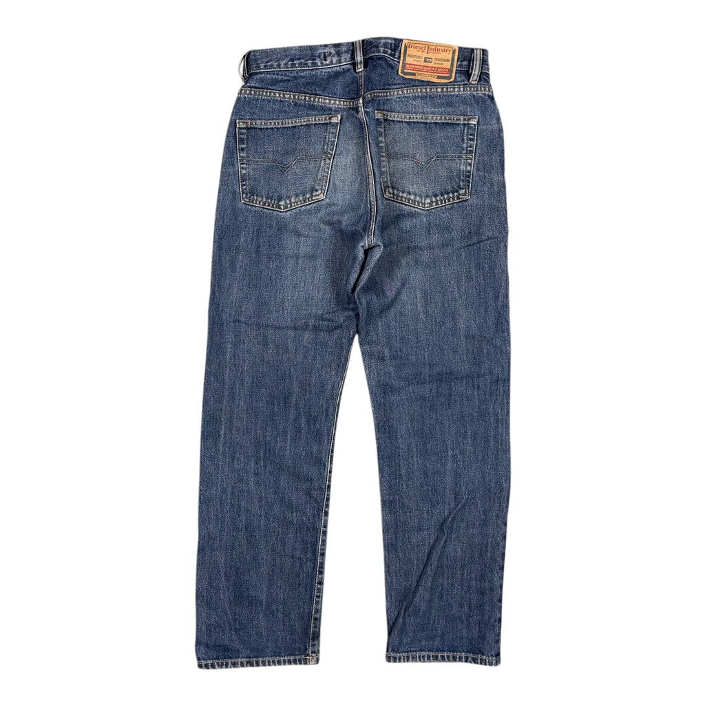 Straight Jeans
