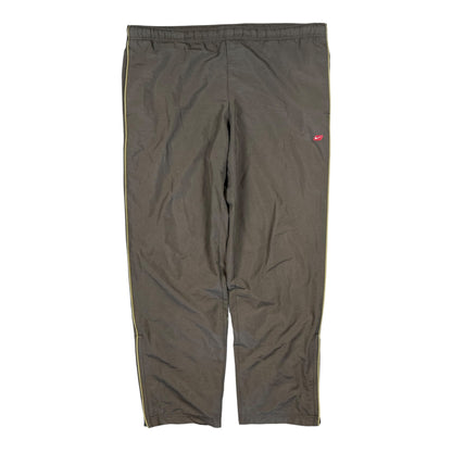 Trackpants