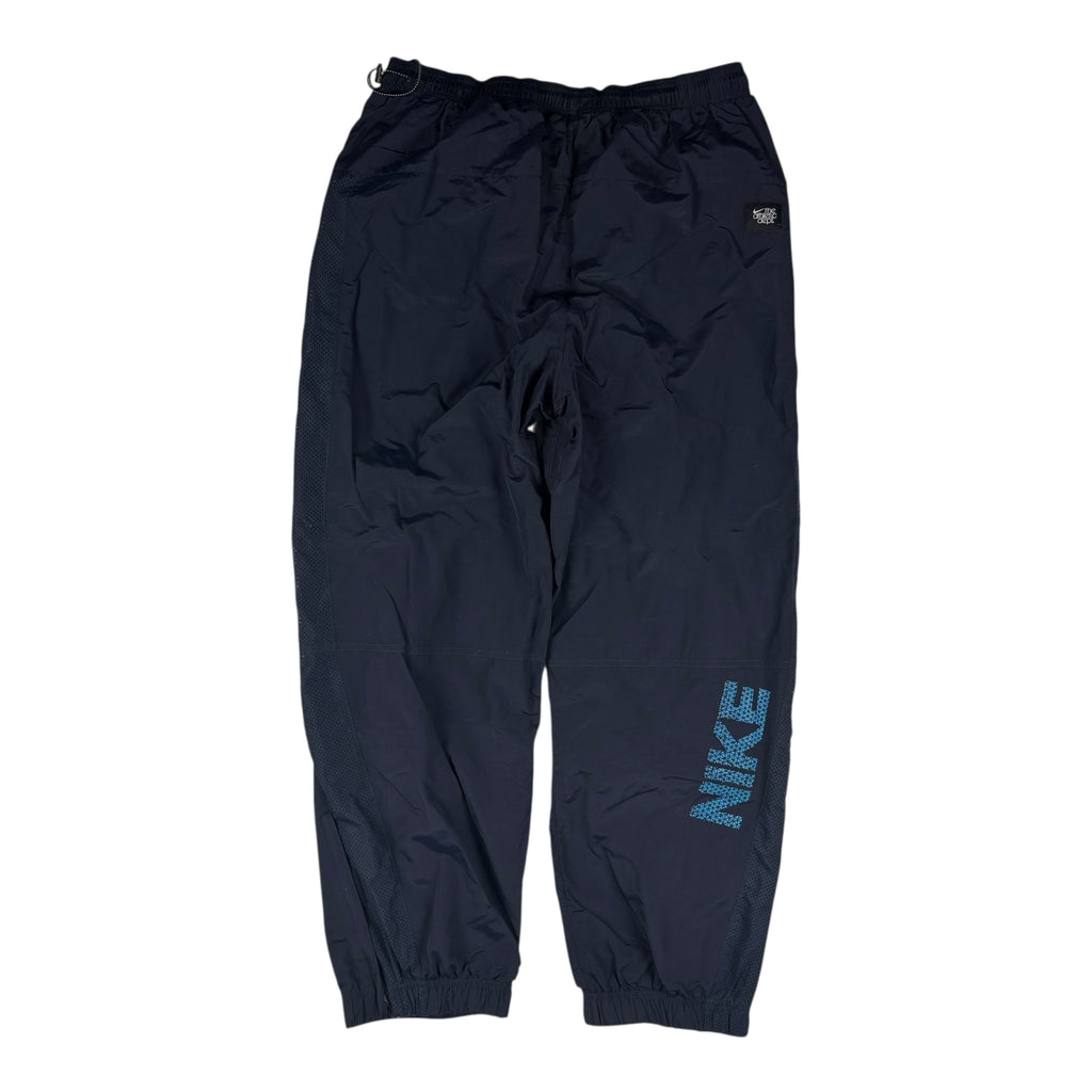 Trackpants