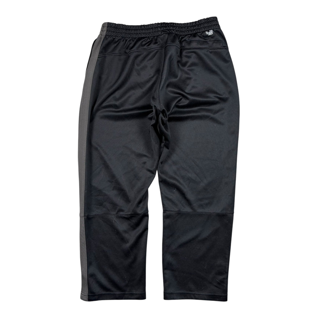 Trackpants
