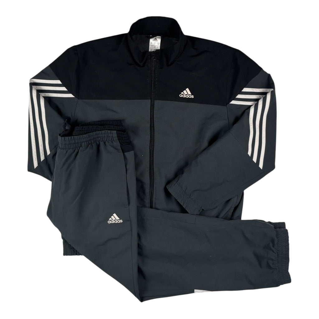 tracksuit