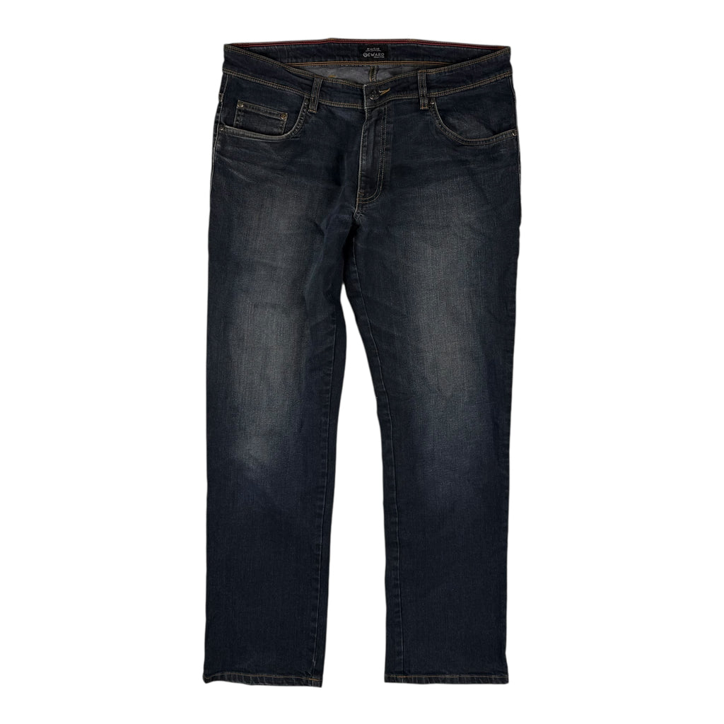 Straight Jeans