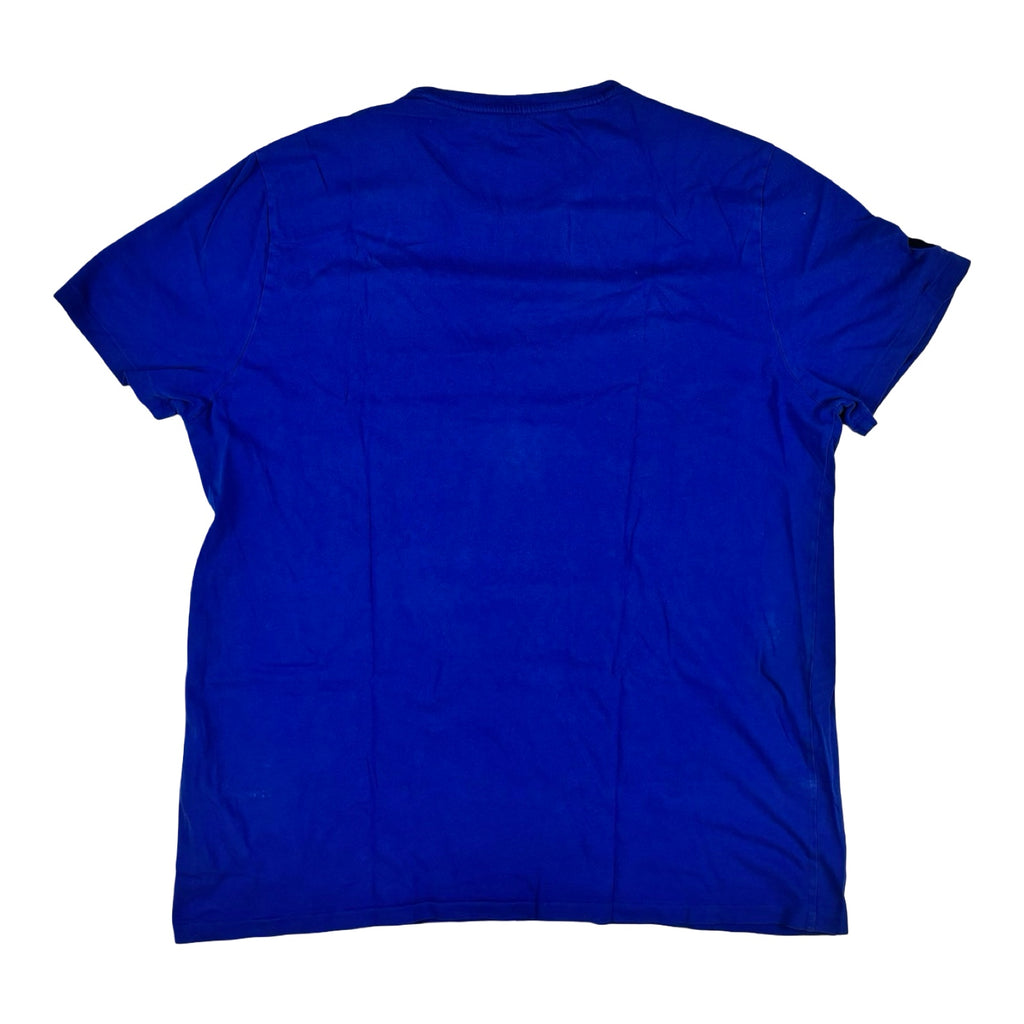 Tee