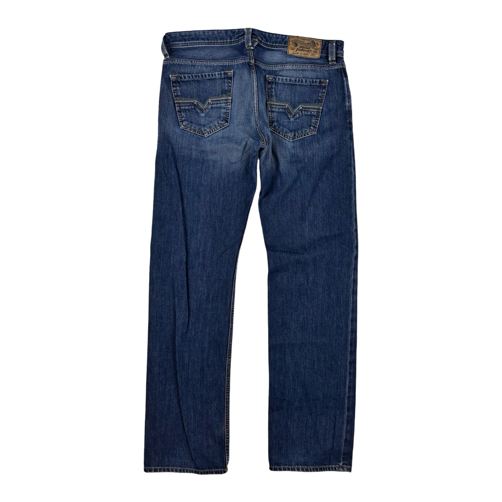 Straight Jeans
