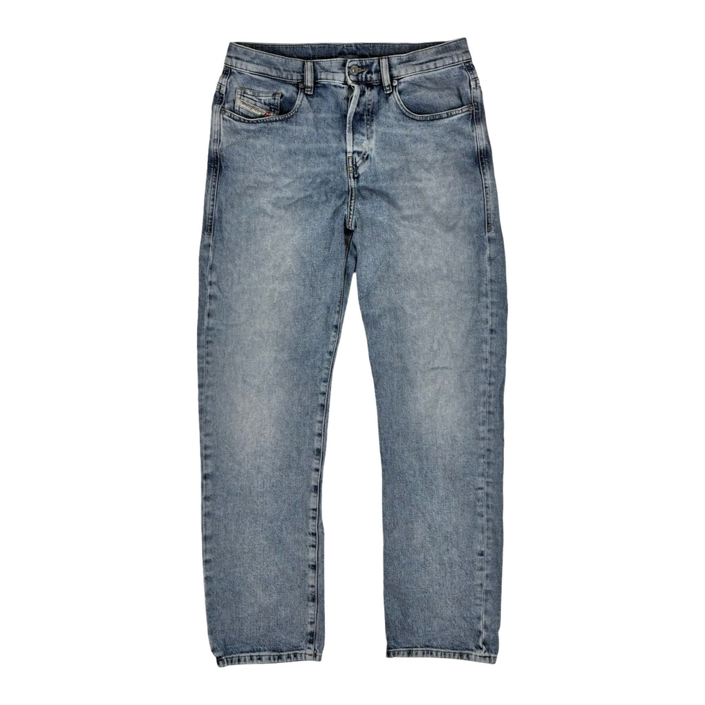 Straight Jeans