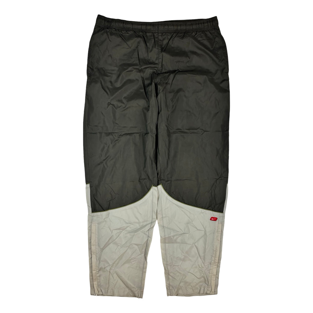 Trackpants