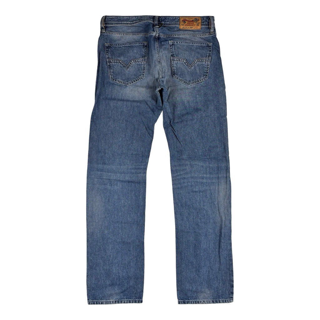 Straight Jeans