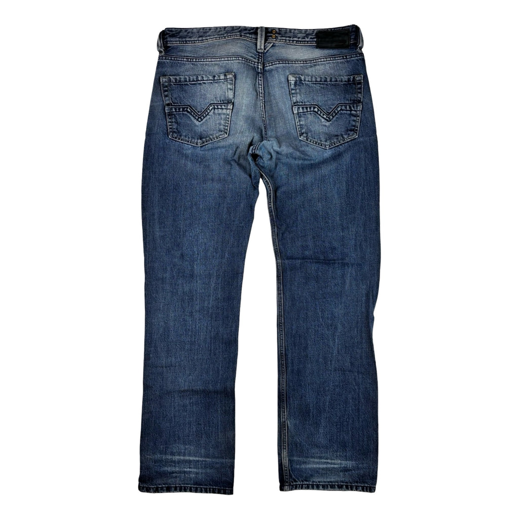 Straight Jeans