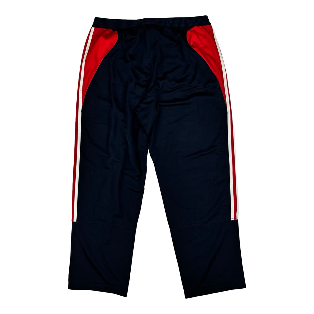 Trackpants